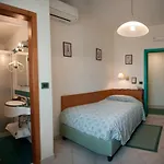 Hotel Boston 3*