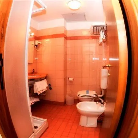 Hotell Boston Livorno