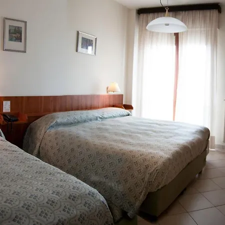 Boston 3* Livorno